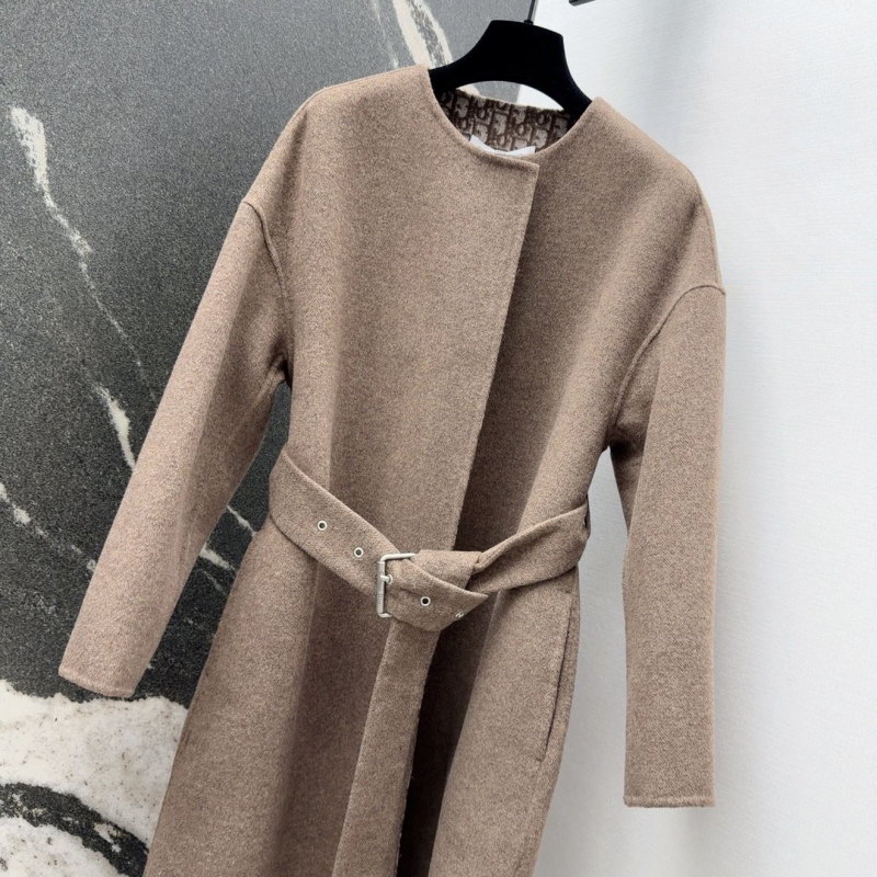 chr1st1an D10r outwear